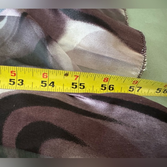 Abstract Patterned Scarf - Picture 5 of 5